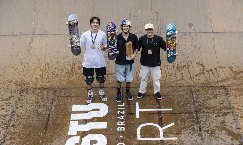 Na imagem, Luigi Cini (2º), Gui Khury (campeão) e Rony Gomes (3º), no STU Vert de São Paulo.