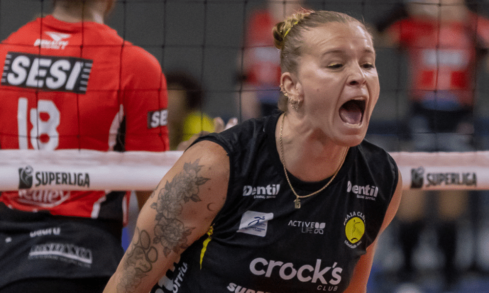 Praia Clube lava a alma e faz 3 a 0 no Sesi Bauru pela Superliga Feminina