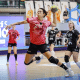 Gabriela Constantino em quadra pelo Erice na Copa Europeia de handebol