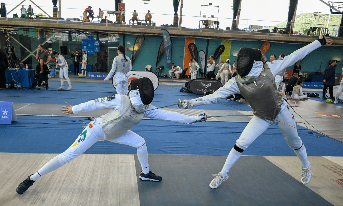 Giovana Bonetti na Copa do Mundo de florete na Espanha