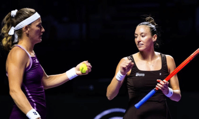 Luisa Stefani e Timea Babos no WTA Finals