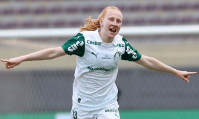 Pati Maldaner comemora gol do Palmeiras contra a Ferroviária na semifinal do Paulistão Feminino