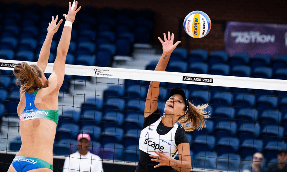 Thamela e Victória Carol Solberg e Rebecca Mundial de Vôlei de praia semifinal