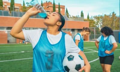 Água de coco ou isotônico- qual é melhor para se hidratar?