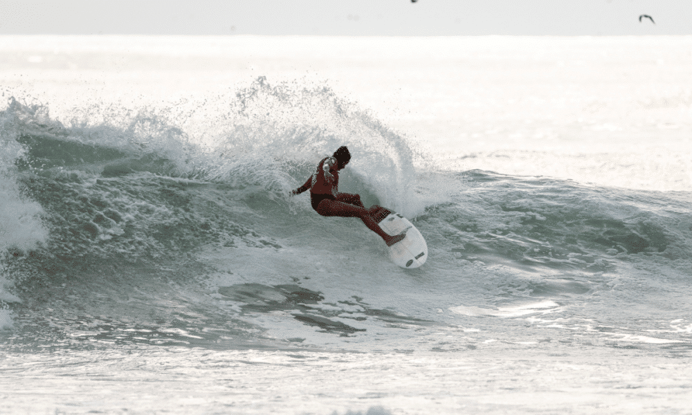 Brasil vai com seis surfistas para a terceira fase do Mundial Júnior