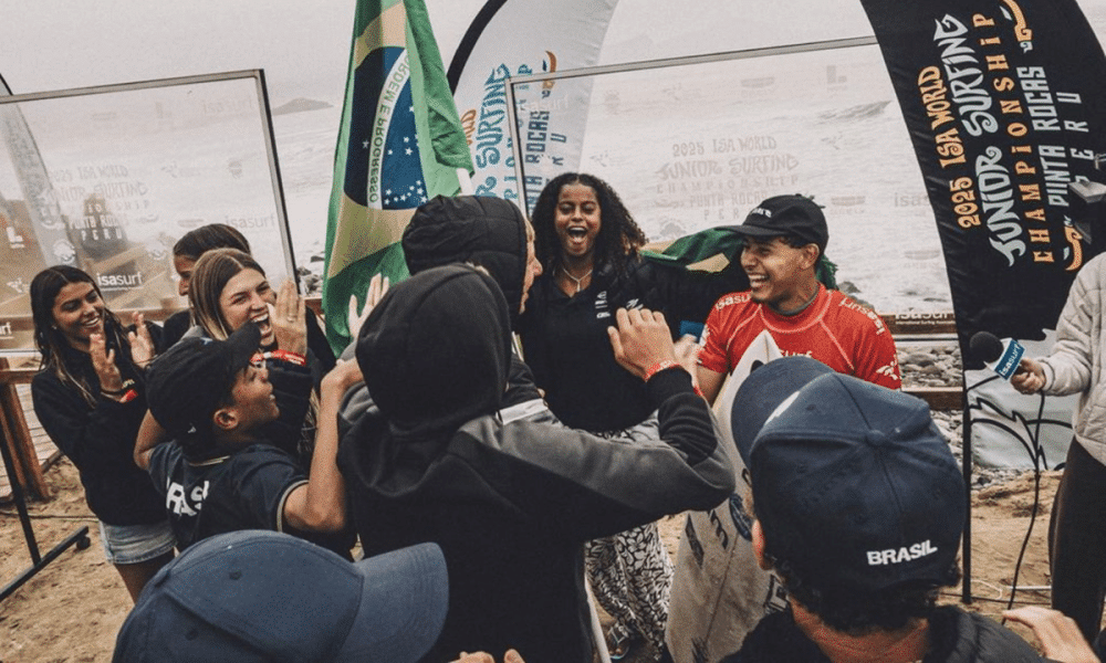 Brasileiros somam 10 vitórias e avançam no Mundial Júnior de Surfe