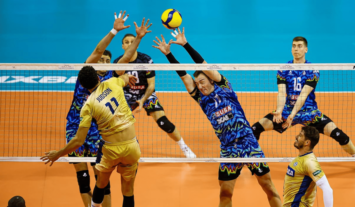 Vôlei Renata sofreu com a força ofensiva do Perugia e perdeu a semifinal do Mundial de Clubes (Foto: FIVB/Divulgação)