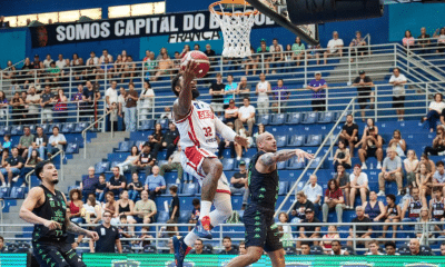 David Jackson fez 17 pontos na vitória do Sesi Franca sobre Bauru (Foto: Marcos LImonti/SFB)