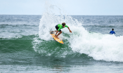 Kailani Renno durante o Campeonato Mundial Júnior de Surfe