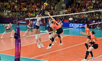 Na imagem, Bianca Cugno, do Osasco, tentando superar o bloqueio do Scandicci.