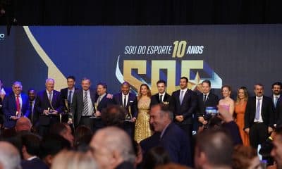 Na imagem, momento de reunião dos contemplados com o Prêmio Sou do Esporte.