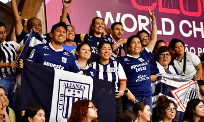 Torcida do Alianza Lima no Mundial de Clubes de Vôlei Feminino