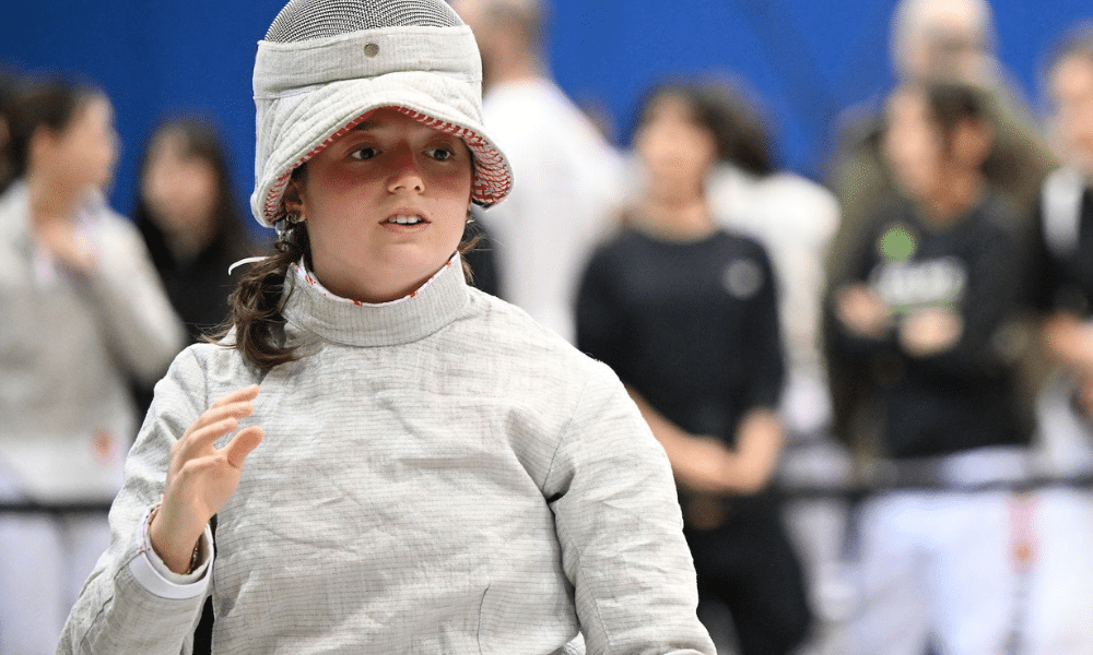 Carolina Szasz etapa de budapeste da copa do mundo cadete de sabre esgrima