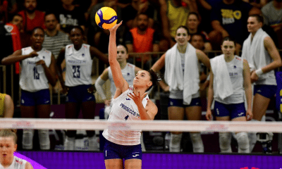 Gabi Guimarães na final do mundial de clubes de vôlei feminino em SP