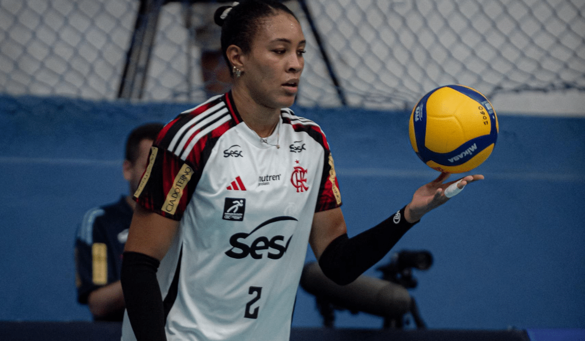Simone Lee foi decisiva em mais uma vitória do Sesc Flamengo na Superliga (Foto: Paula Reis/CRF)