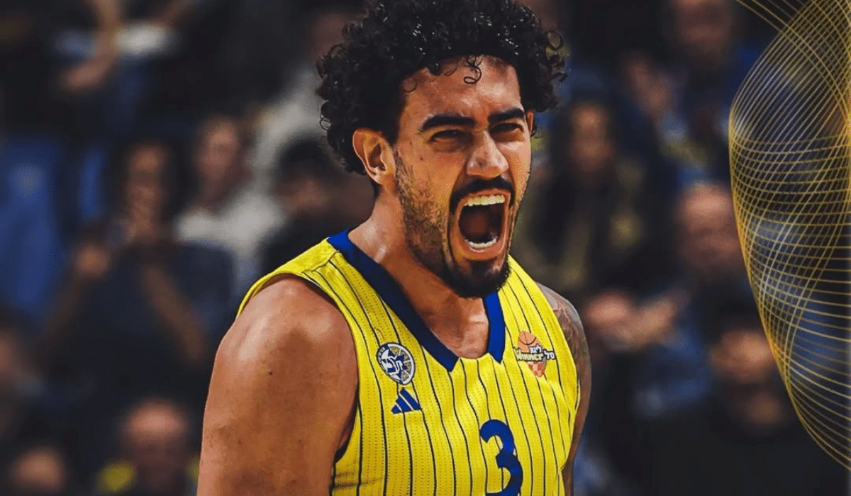 Márcio Santos fez 15 pontos na vitória do Maccabi pela Liga de Israel (Foto: Instagram @maccabitlv)