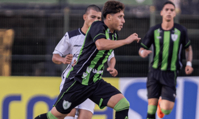 O América-MG ganhou da Inter de Limeira com dois gols de pênalti (Foto: Vinicius Gentil)