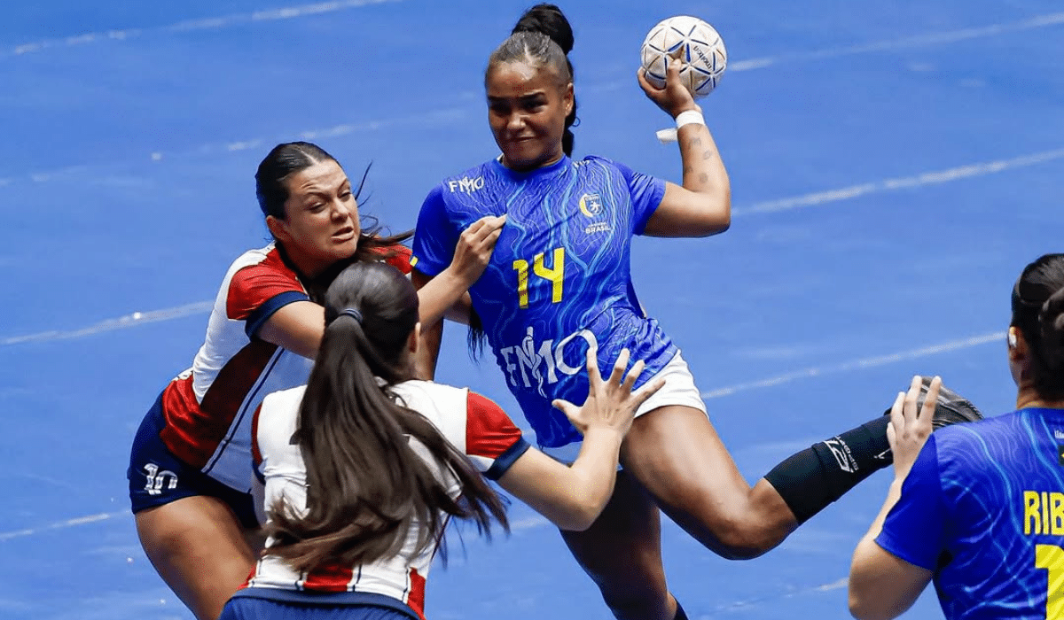 Samanta Hevelin foi a responsável por marcar o último gol da vitória do Brasil (Foto: Germán Paez/Coscabal)