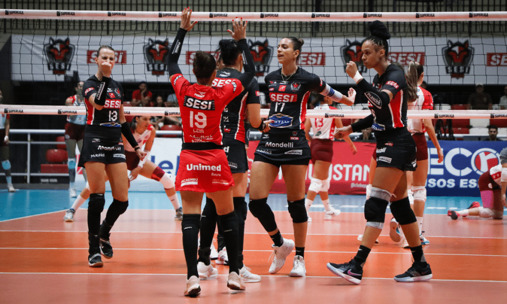 O Sesi Bauru derrotou o Paulistano Barueri, em casa, pela Superliga, e segue na quinta posição (Foto: Felipe Wiira/Sesi-SP)