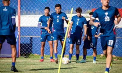 Na imagem, jogadores do time de base do Fortaleza, em treino antes da Copinha.