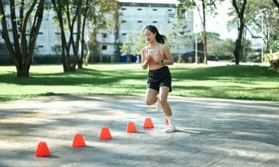 Pessoa fazendo treino de agilidade