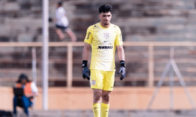 Goleiro Matheus Corrêa deve ser titular em Corinthians x XV de Jaú na Copinha