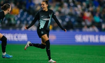 Gabi Portilho celebra primeiro gol marcado pelo Gotahm FC.