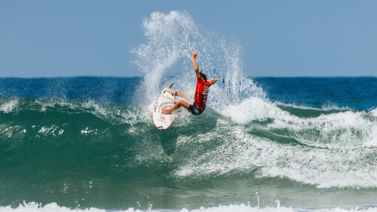 Ryan Kainalo Mundial Júnior de surfe repescagem