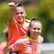 Na imagem, jogadoras da Seleção Brasileira na preparação para o Sul-americano Sub-20.