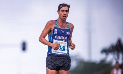 Na imagem, Caio Bonfim marchando durante sua prova.