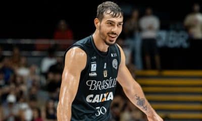 Daniel Von Haydin marcou um duplo-duplo em vitória sobre o Vasco no NBB