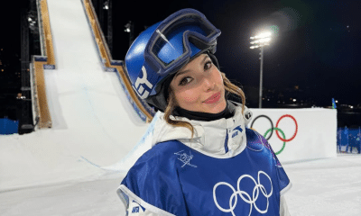 Eileen Gu faz história com bi olímpico esqui estilo livre no halfpipe