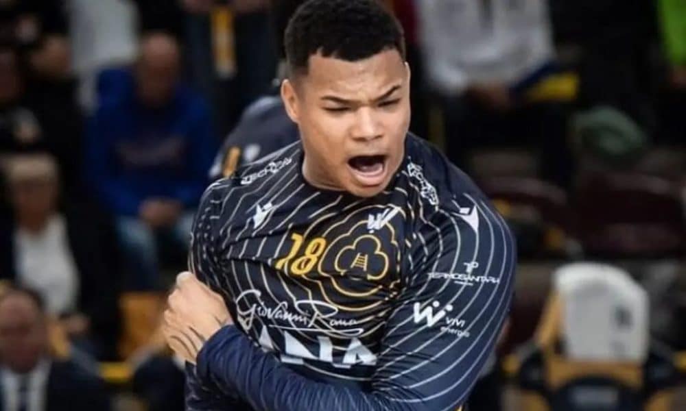 Darlan vôlei Verona