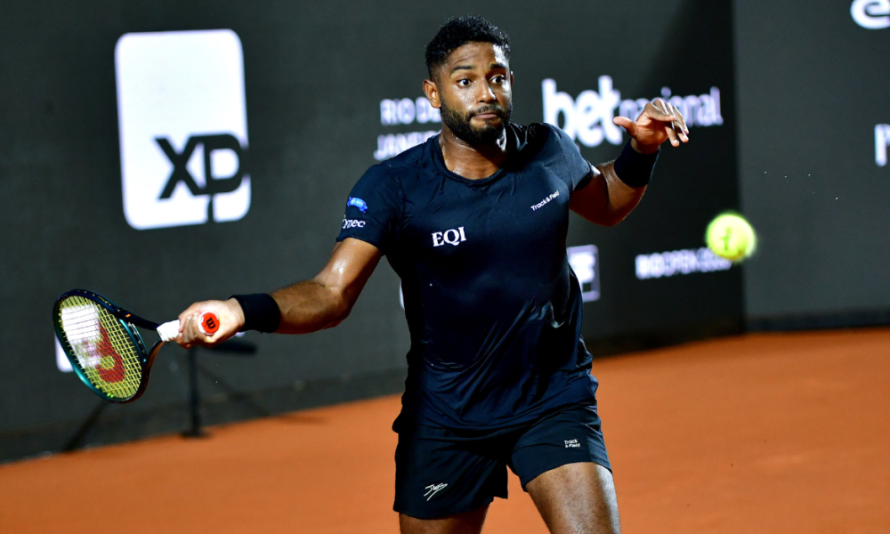 João Lucas Reis perdeu na estreia da chave principal do Rio Open (Foto: Fotojump)