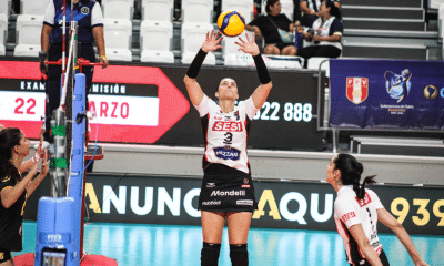O Sesi Bauru, time capitaneado por Dani Lins, venceu com facilidade na estreia do Sul-Americano (Foto: Betto Dolorier/FPV)