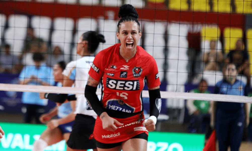 Bruna Moraes marcou 17 pontos e comandou a pontuação do Sesi Bauru na segunda vitória pelo Sul-Americano (Foto: Betto Dolorier/FPV