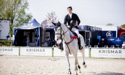 Na imagem, Pedro Backheuser com seu cavalo após terminar o percurso.