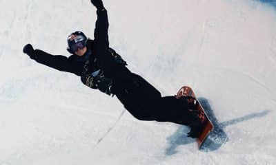 Na imagem, Valentino Guseli é o australiano que era reserva no Big Air em Milão-Cortina e agora é finalista.