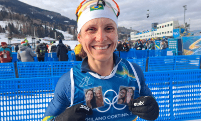 Bruna Moura mostra fotos que levou de sua avó e sua amiga para a disputa do esqui cross-country