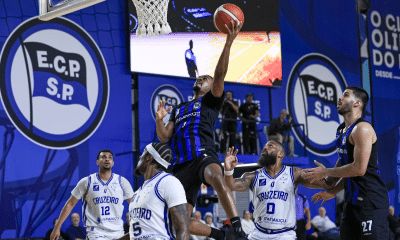 Com 62 pontos no 2º tempo, Pinheiros atropela Cruzeiro e segue líder do NBB