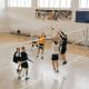 Como melhorar desempenho no vôlei com treino de força