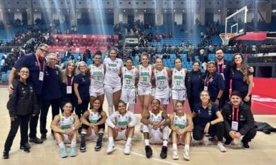 Seleção feminina de basquete, Brasil x China