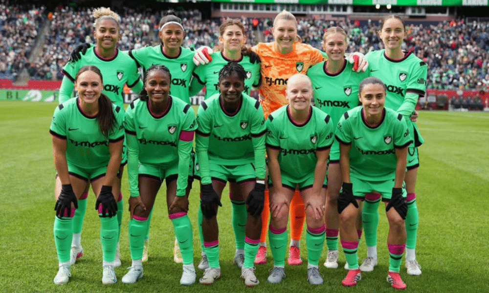 Novo time da NWSL estreia com público recorde, mas balde de água fria