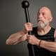 Steel mace- o treino com bastão que desafia o core