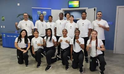 Na imagem, todo o time do Brasil de boxe que competiiu nos Jogos Sul-Americanos da Juventude.