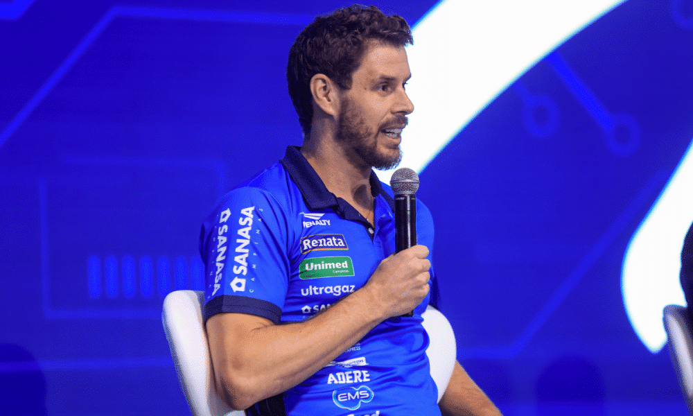 Bruninho revela planos para pós-carreira Quero continuar próximo ao vôlei