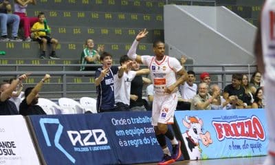 Shamell lidera vitória importante do Caxias do Sul sobre Flamengo no NBB. Time vai com moral para os playoffs da liga nacional