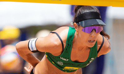 Juliana Simões comemorou aniversário com classificação para a chave principal da etapa de Saquarema (Foto: Instagram @julianapaulasimoes)