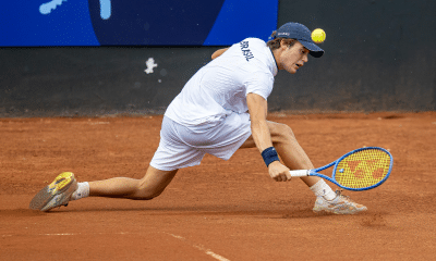 PEDRO CHABALGOITY, ATLETA DO TÊNIS, MASCULINO, DURANTE JOGO NOS JOGOS SUL-AMERICANOS DA JUVENTUDE