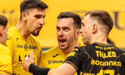 Na imagem, Thales comemorando mais um ponto junto aos companheiros de Lublin.